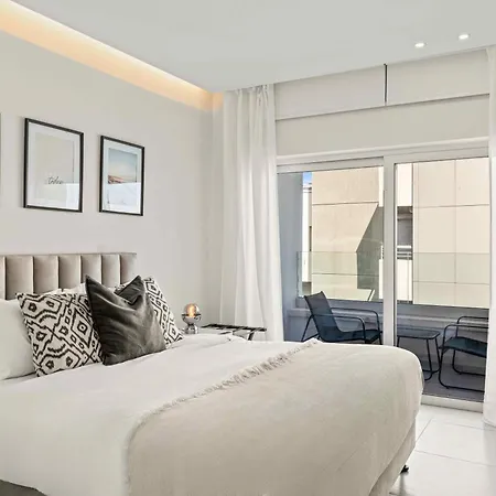 Phaedrus Living: Seaside Residences 04 Apartamento *